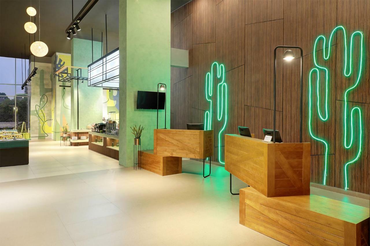 Ibis Styles Jakarta Simatupang Exteriör bild