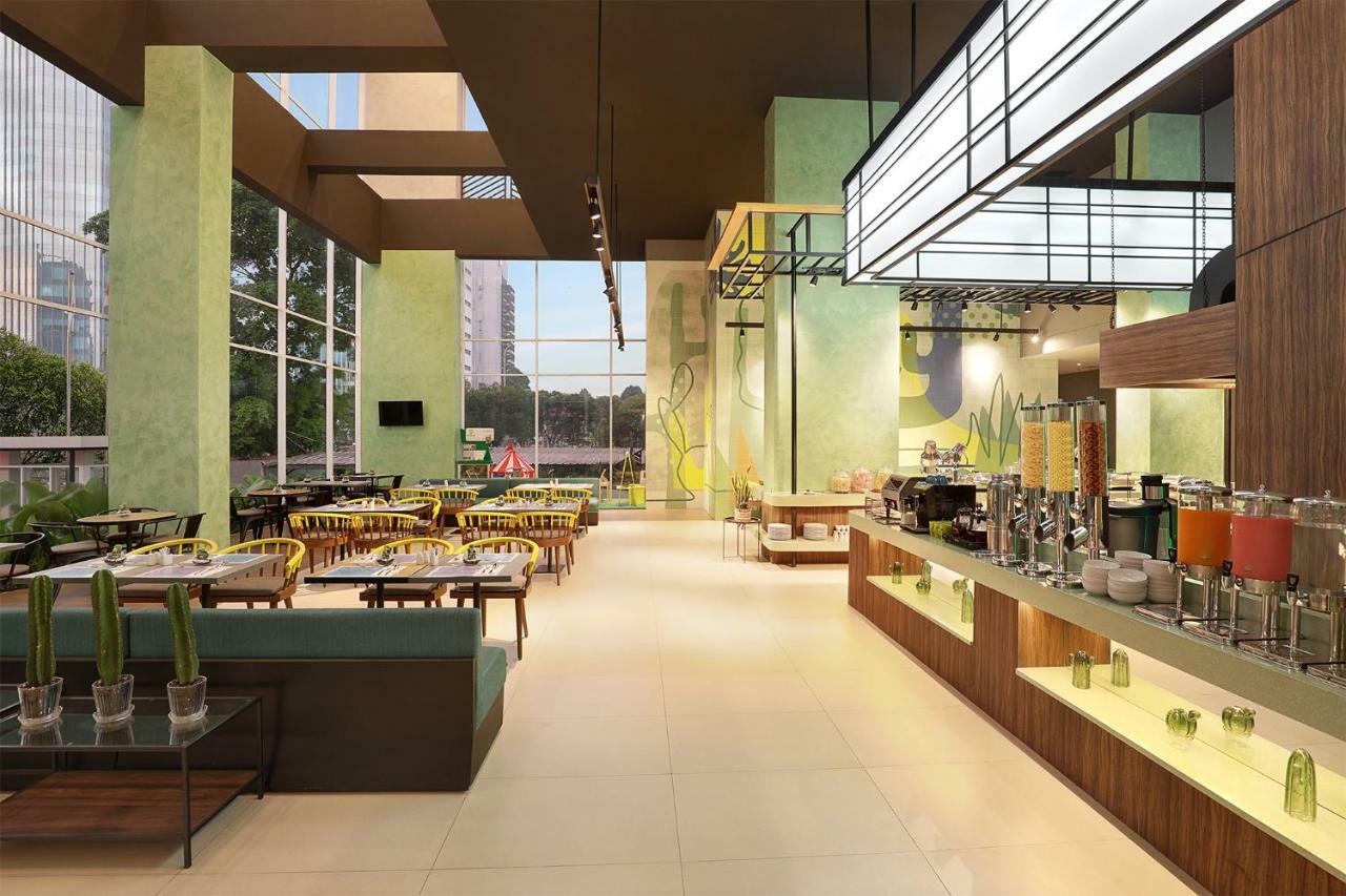 Ibis Styles Jakarta Simatupang Exteriör bild